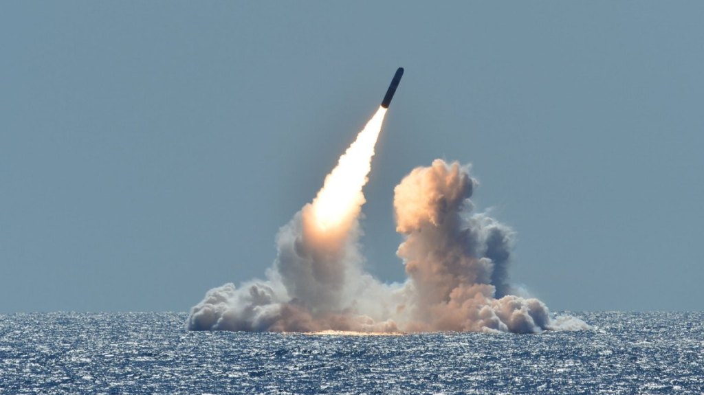 Desarmamento nuclear é nobre, mas algo limitado pela política&nbsp;(atividade)