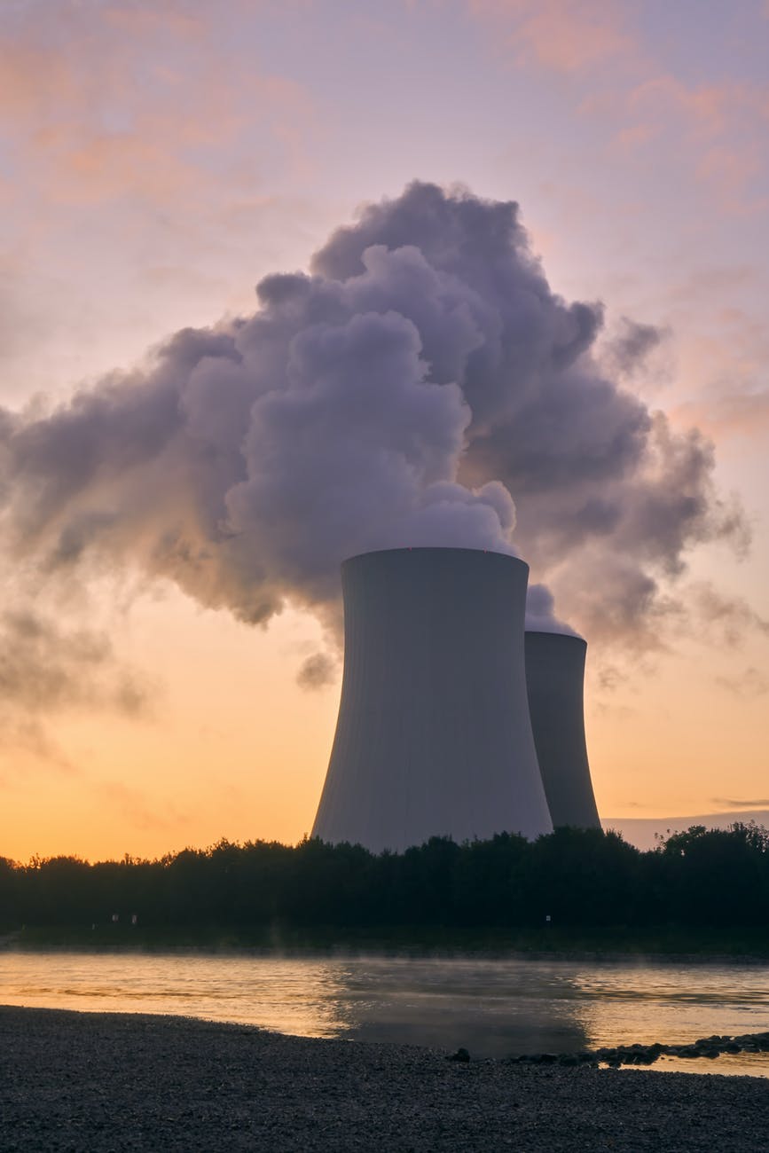 Dez anos após Fukushima, energia nuclear cresce com China e crise climática