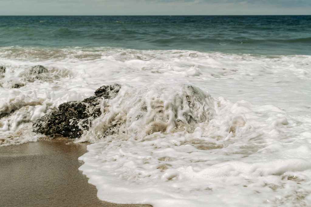 Atafona, distrito do RJ que vem sendo engolido pelo mar, serve de alerta para erosão&nbsp;costeira